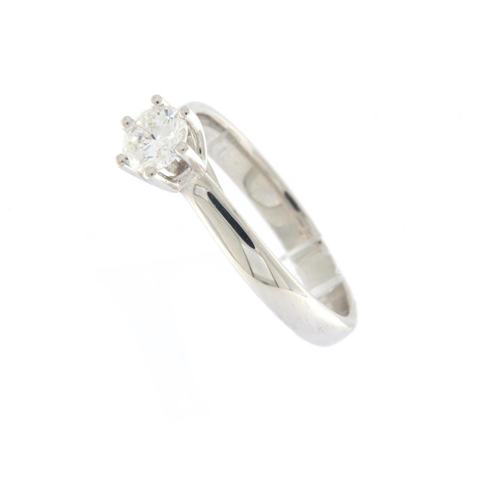 Anello modello Solitario Grace in oro bianco con diamante kt 0.47 G VSI - 