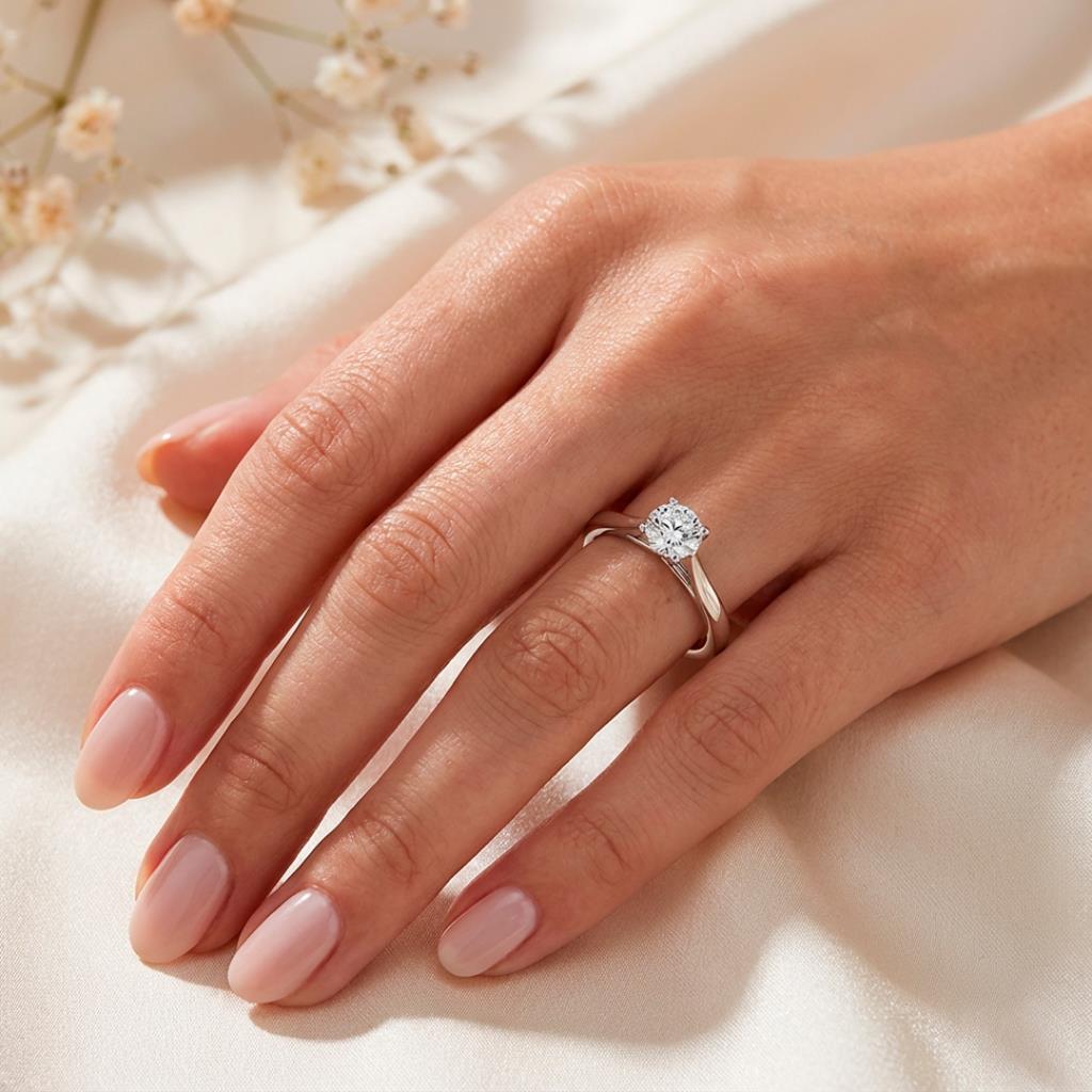 SOLITARIO IN ORO BIANCO GR. 4.90 - BRILL 0.40 FGVS - GIORGIO VISCONTI