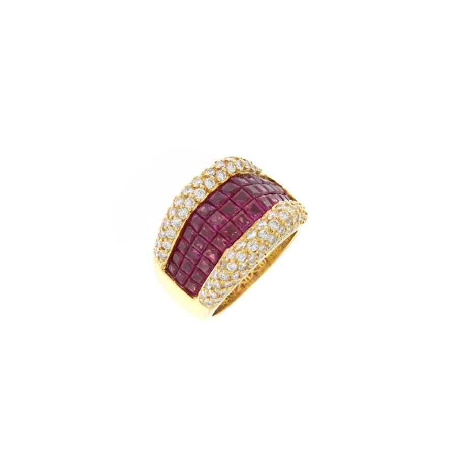 ANELLO IN ORO GIALLO CON RUBINI TAGLIO TIFFANY KT 5.00 E PAVÈ DIAMANTI CT. 1,20 - CEDRO