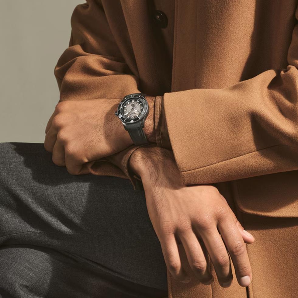 MONTBLANC ICED SEA AUTOMATIC DATE 0 OXYGEN - MONTBLANC