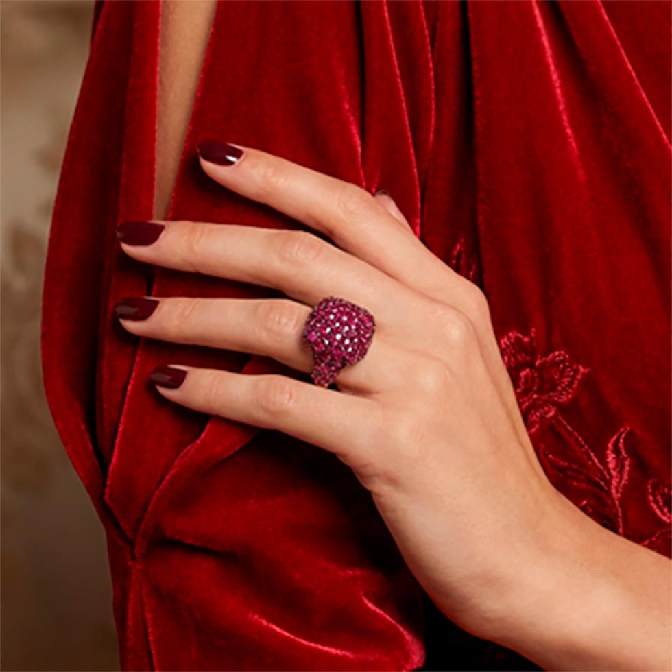 ANELLO ORO ROSA E RUBINI CABOCHON CT 6.77 - GIOVANNI FERRARIS